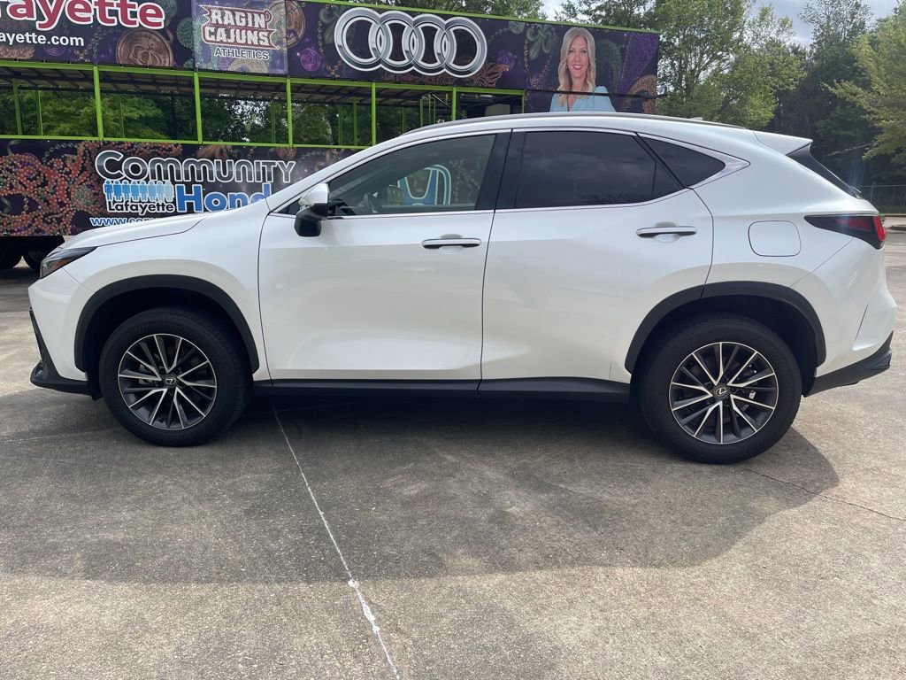 Used 2024 Lexus NX 250 FWD w/ Towing Package (2000 Lbs) image 8