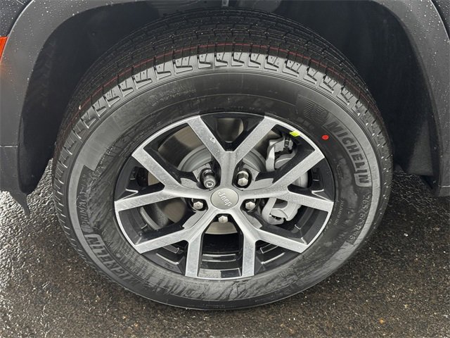 New 2025 Jeep Grand Cherokee L Limited w/ Luxury Tech Group II image 10