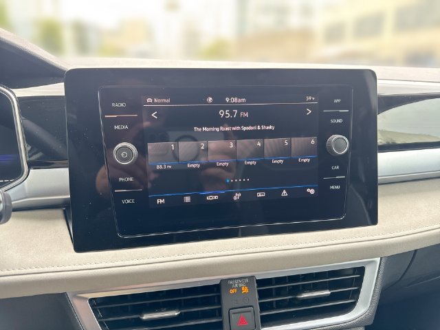 New 2026 Volkswagen Taos SE AWD/4WD image 12