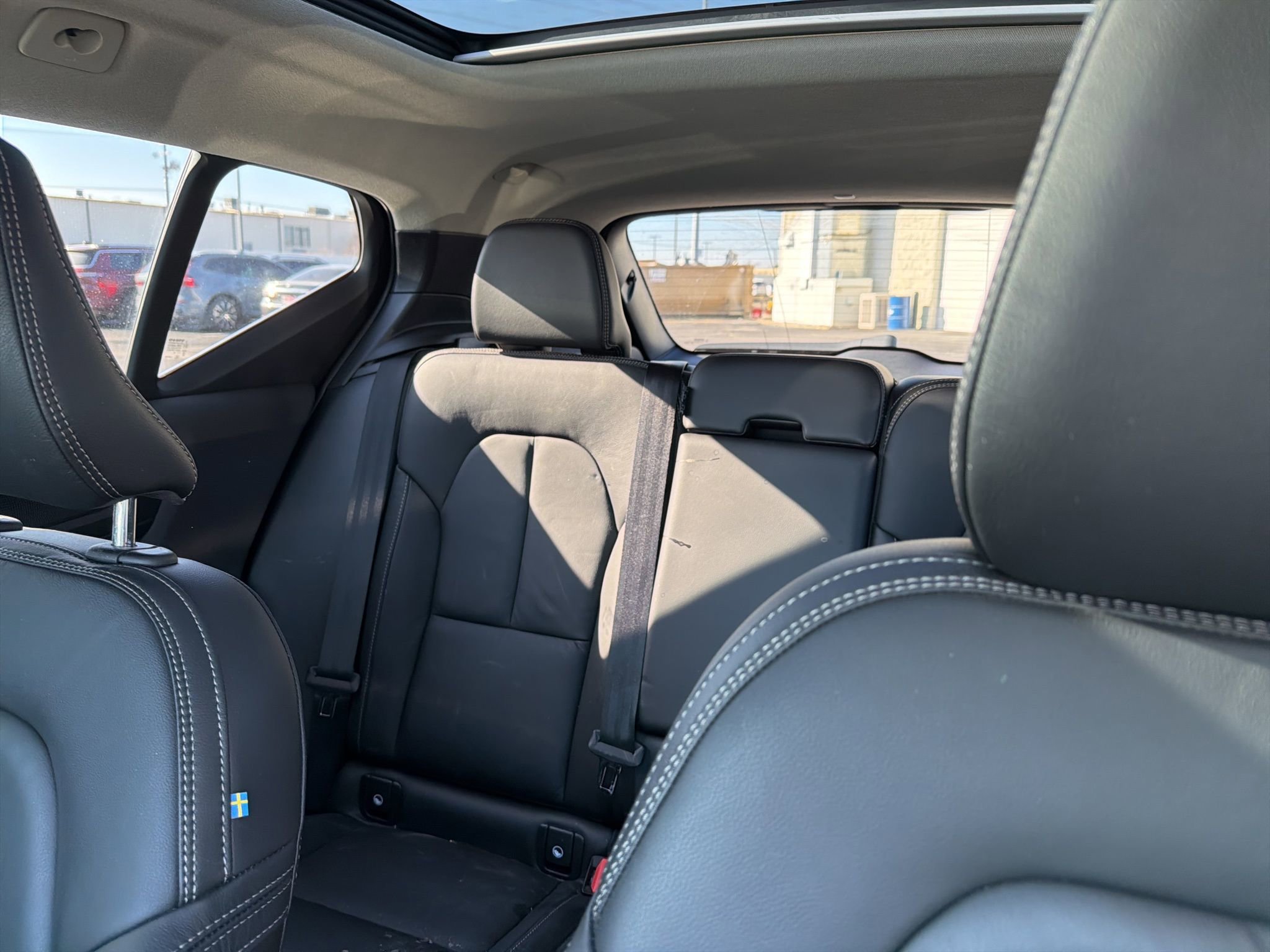 Used 2023 Volvo XC40 B5 Plus w/ Protection Package Premier image 14