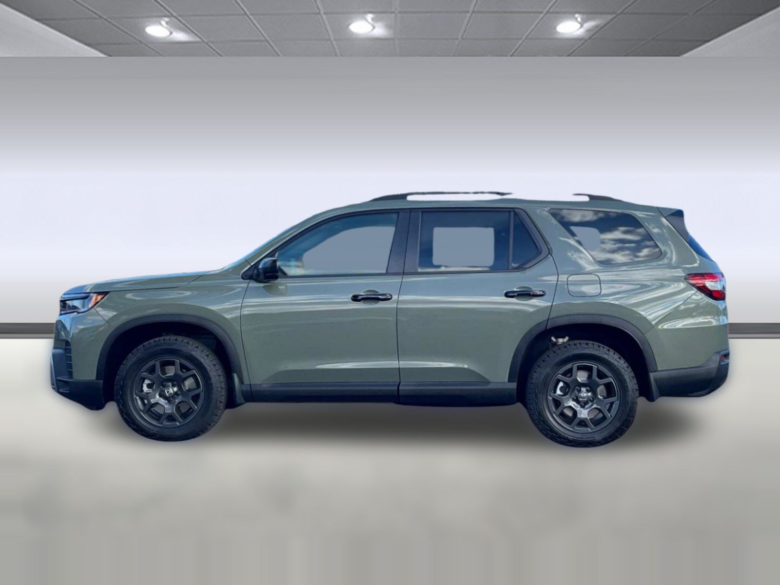 New 2026 Honda Pilot TrailSport image 2