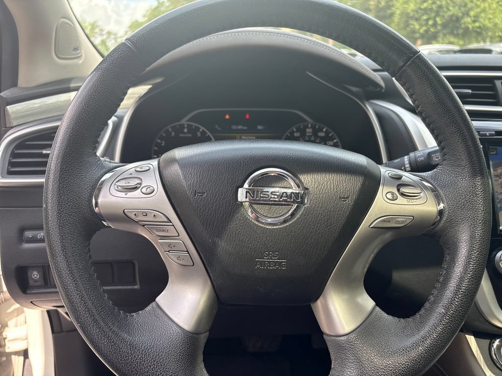 Used 2016 Nissan Murano Platinum w/ Platinum Technology Package FWD image 13