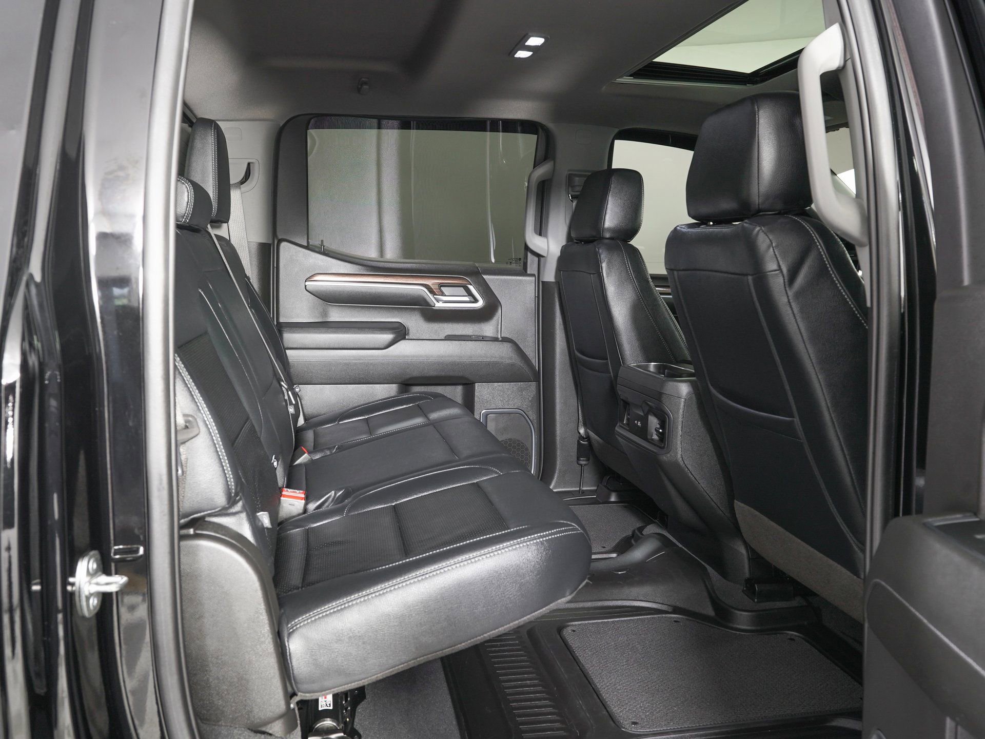 Used 2024 Chevrolet Silverado 1500 RST w/ All Star Edition Plus AWD/4WD image 11