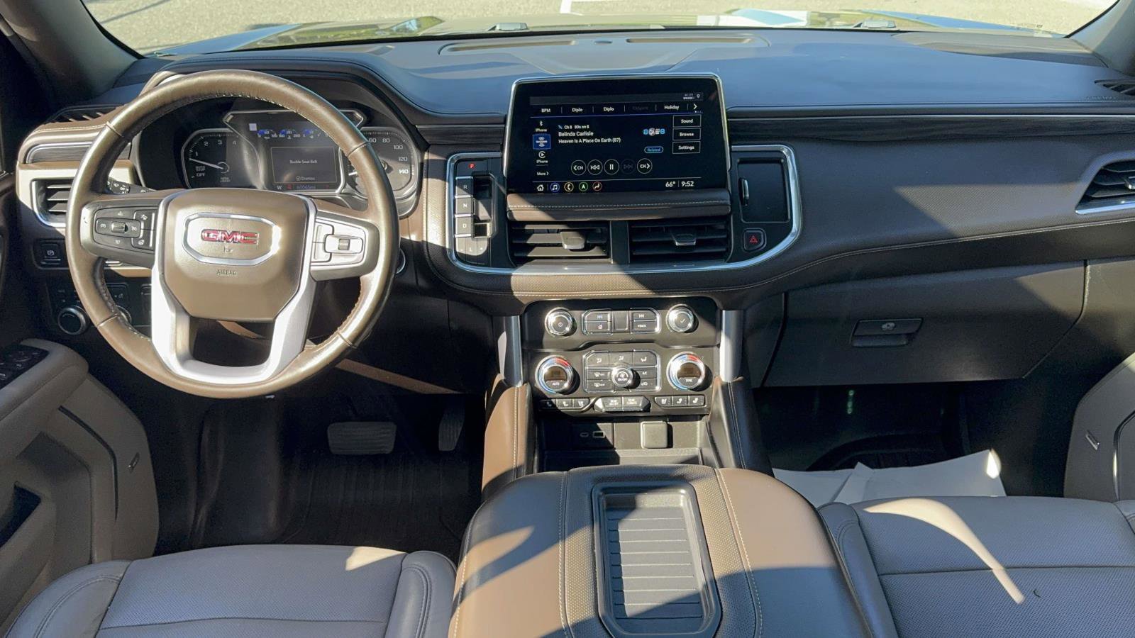 Used 2021 GMC Yukon SLT w/ SLT Luxury Plus Package image 44