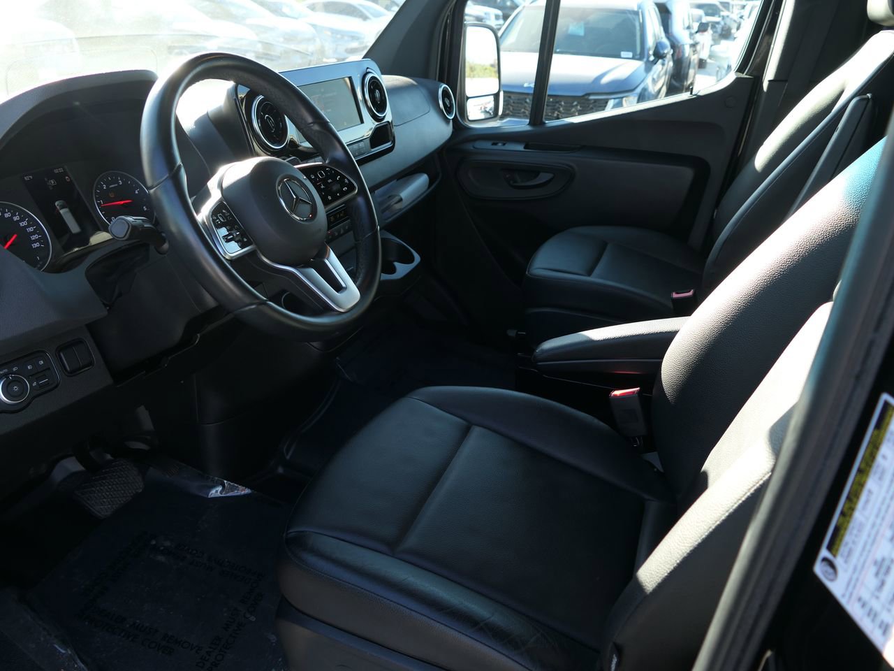 Used 2023 Mercedes-Benz Sprinter 2500 image 11