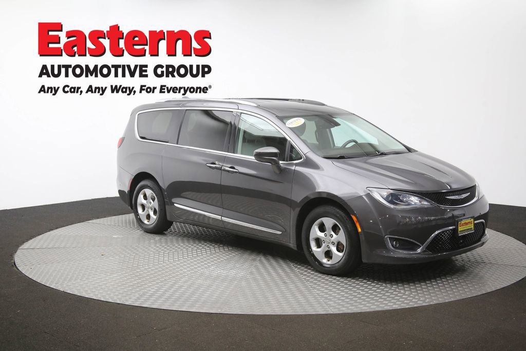 Used 2017 Chrysler Pacifica Touring-L Plus w/ Advanced Safetytec Group FWD image 51