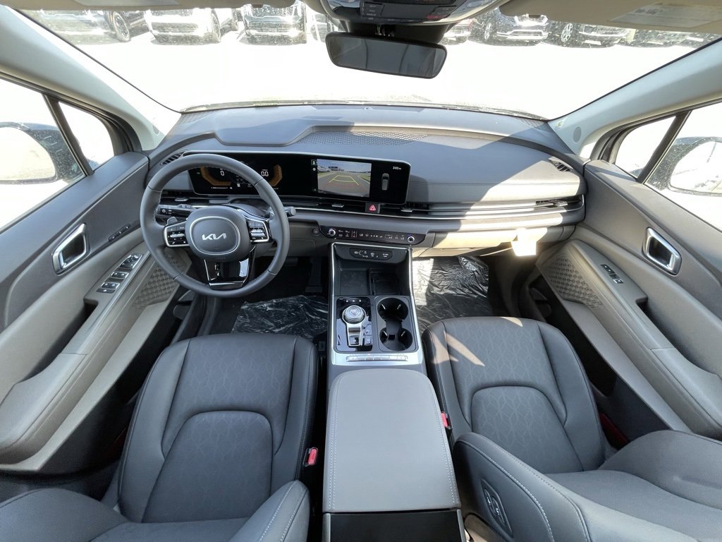 New 2026 Kia Carnival EX image 24