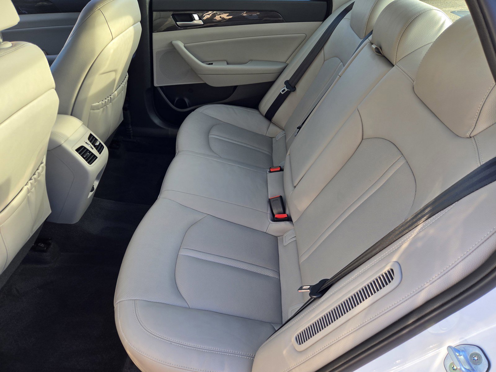 Used 2019 Hyundai Sonata Limited image 11