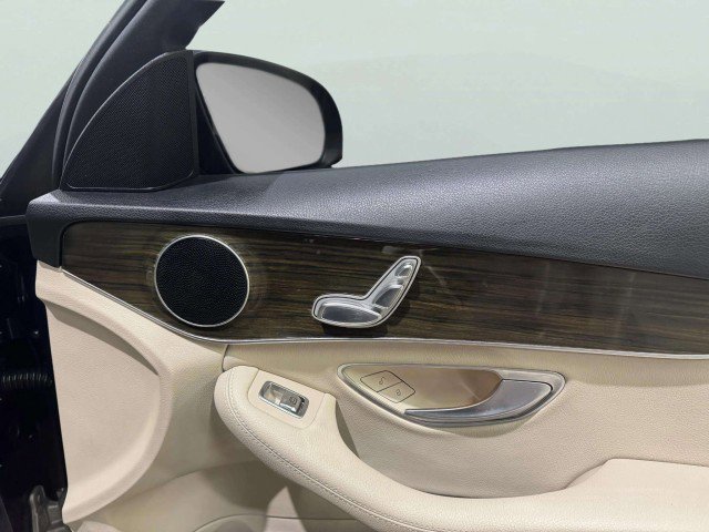 Used 2018 Mercedes-Benz C 300 Sedan image 38