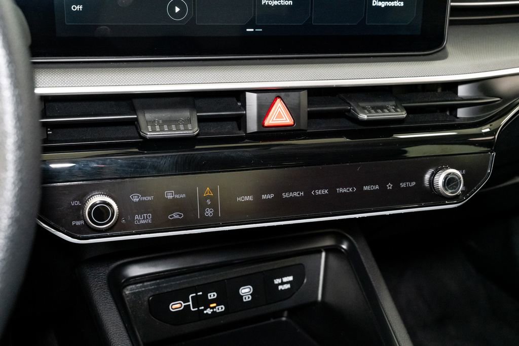 Certified 2025 Kia K5 LXS image 19