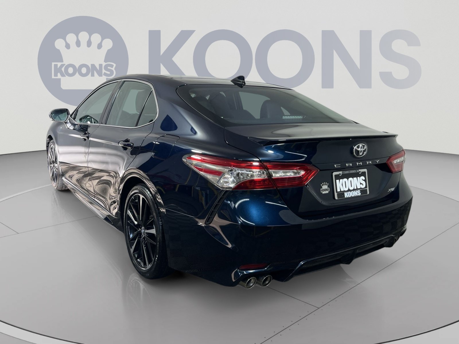 Used 2019 Toyota Camry XSE FWD image 4