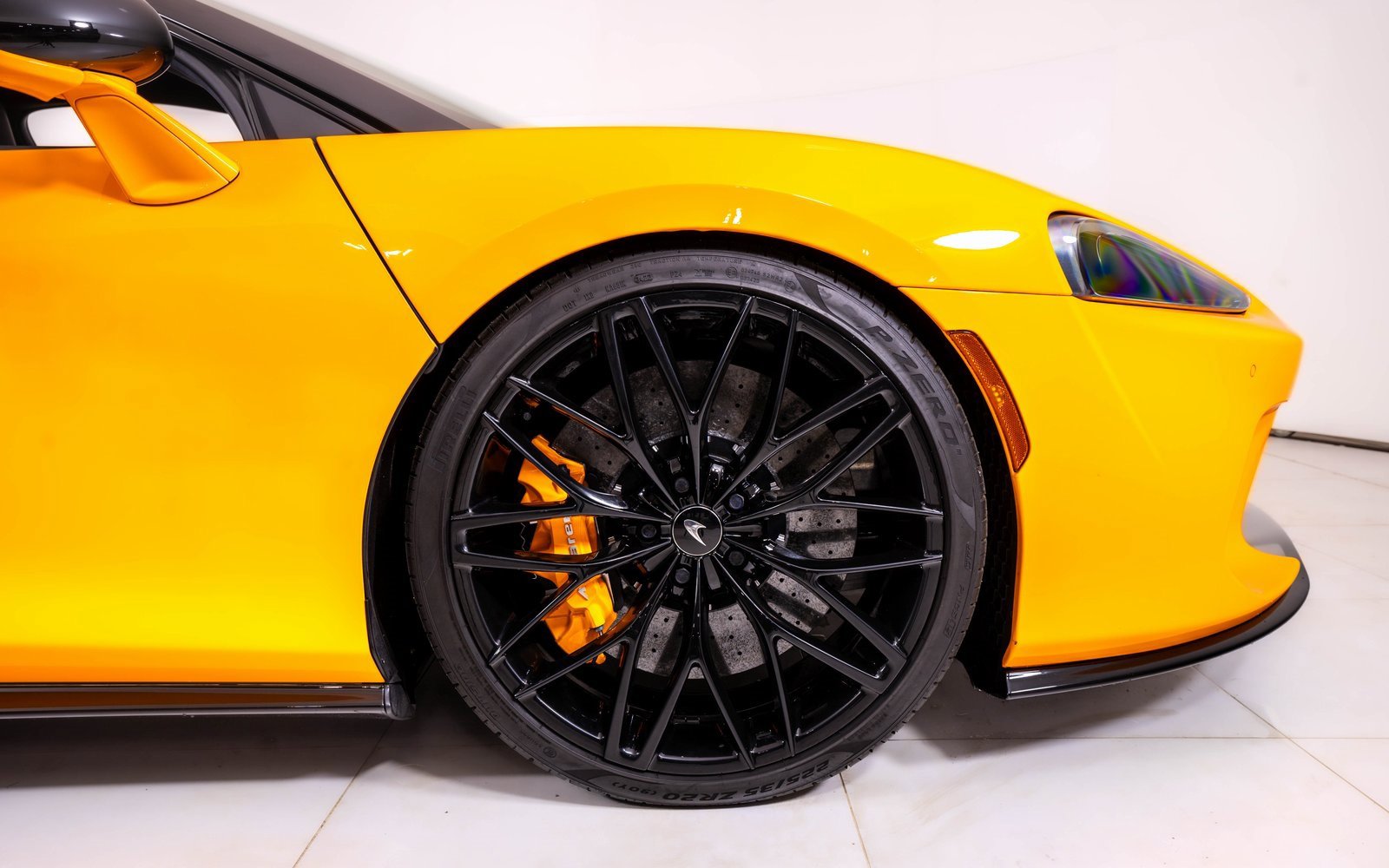 Used 2023 McLaren GT image 15