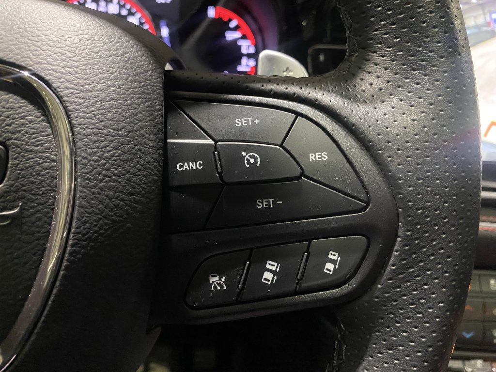 Used 2023 Dodge Durango R/T RWD image 10
