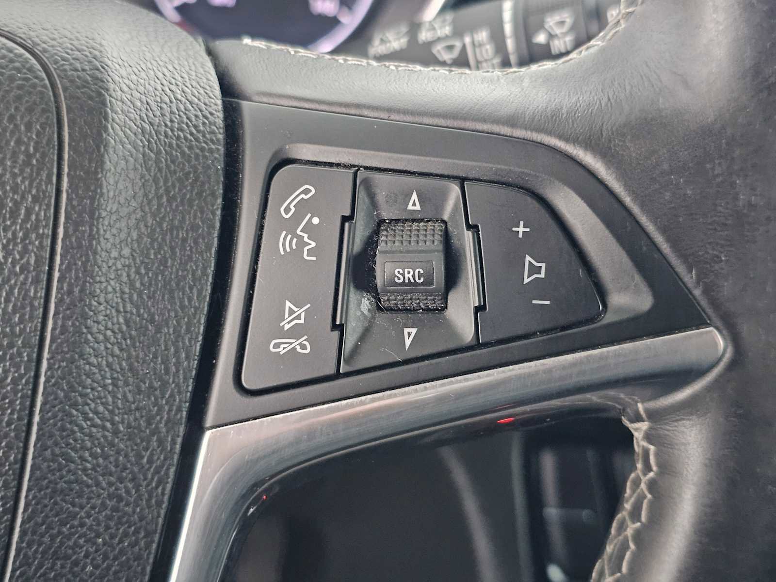 Used 2018 Buick Encore Preferred image 28