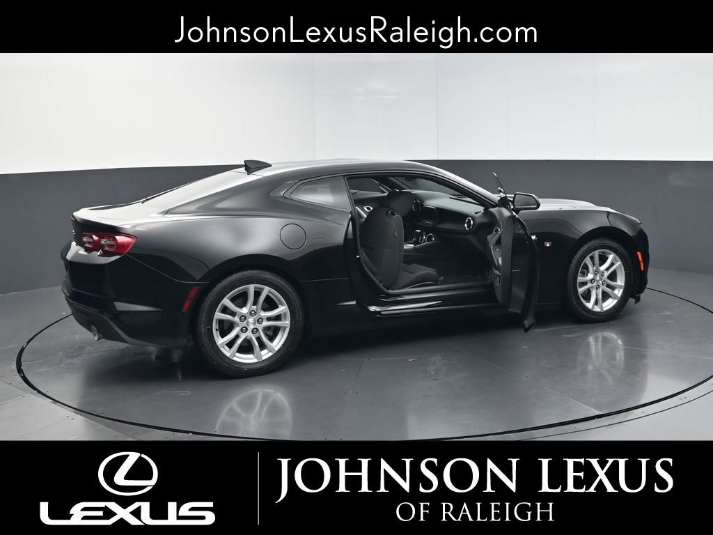 Used 2022 Chevrolet Camaro LS image 32