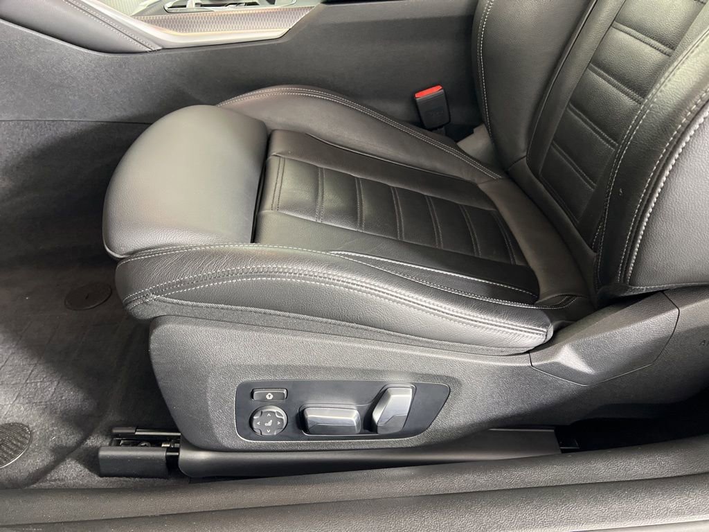 Certified 2024 BMW 440i xDrive Convertible w/ Premium Package image 16