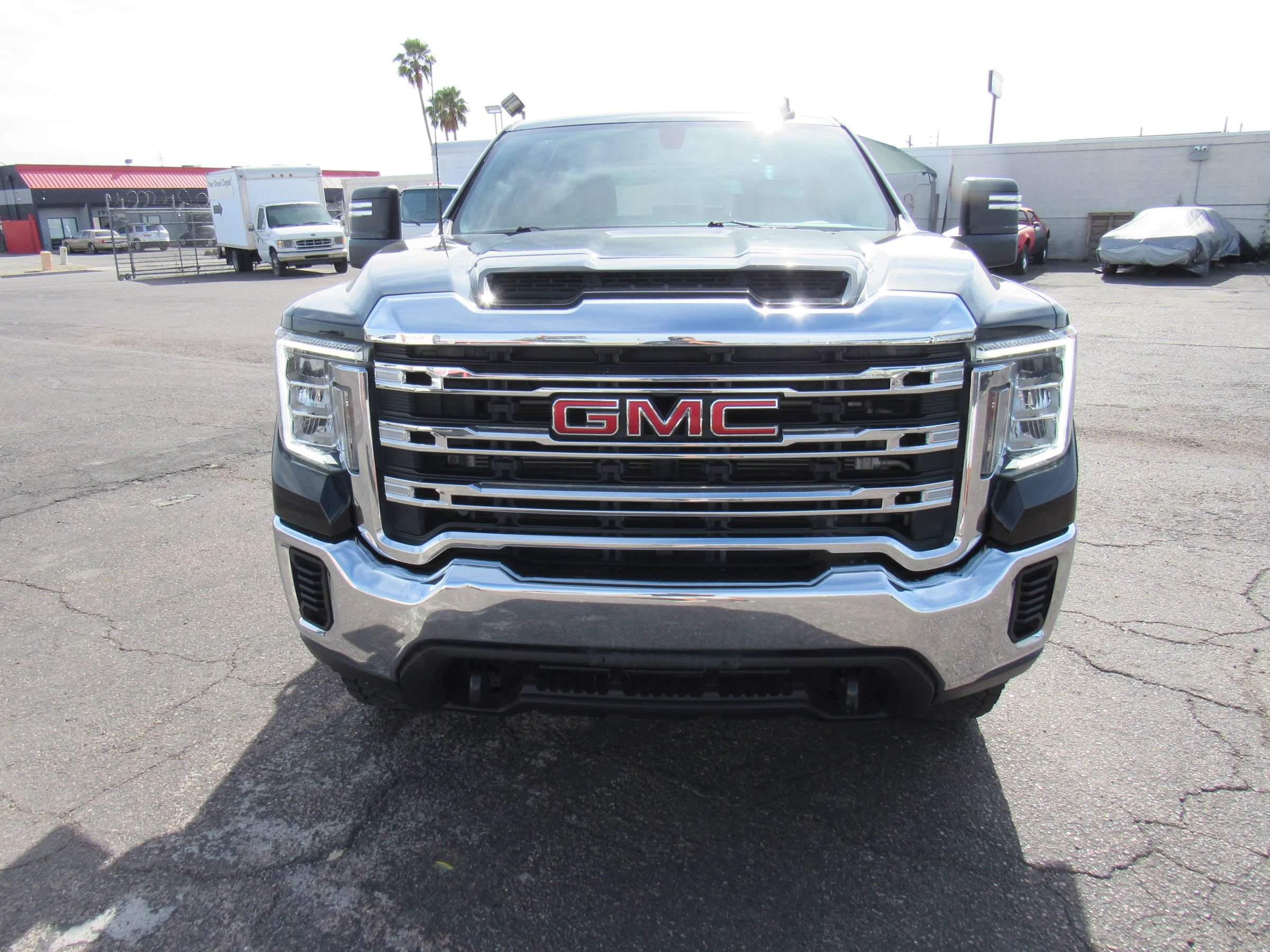 Used 2023 GMC Sierra 2500 SLE AWD/4WD image 3
