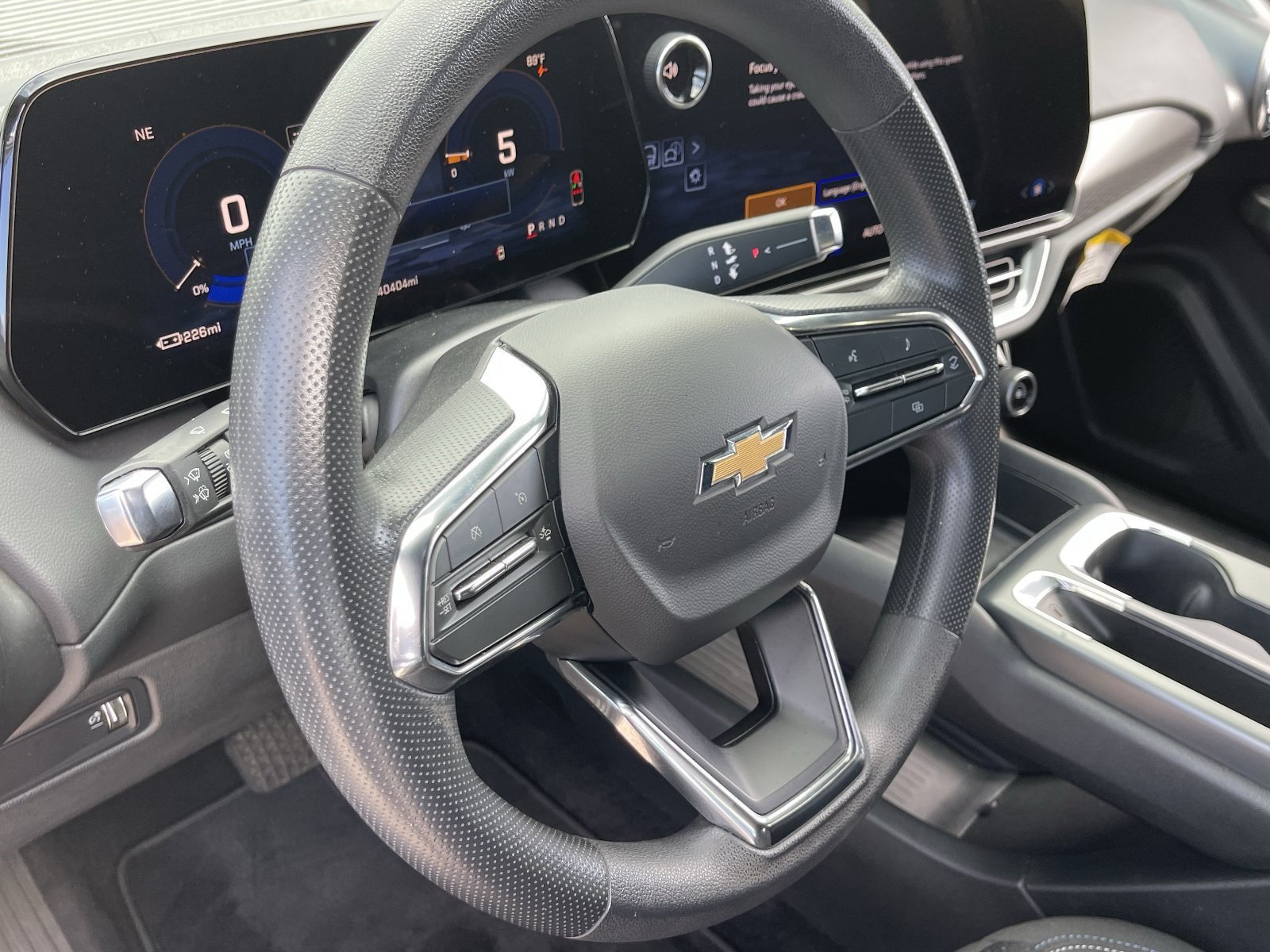 Used 2025 Chevrolet Equinox EV LT FWD image 24
