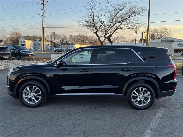 Used 2022 Hyundai Palisade SE image 2
