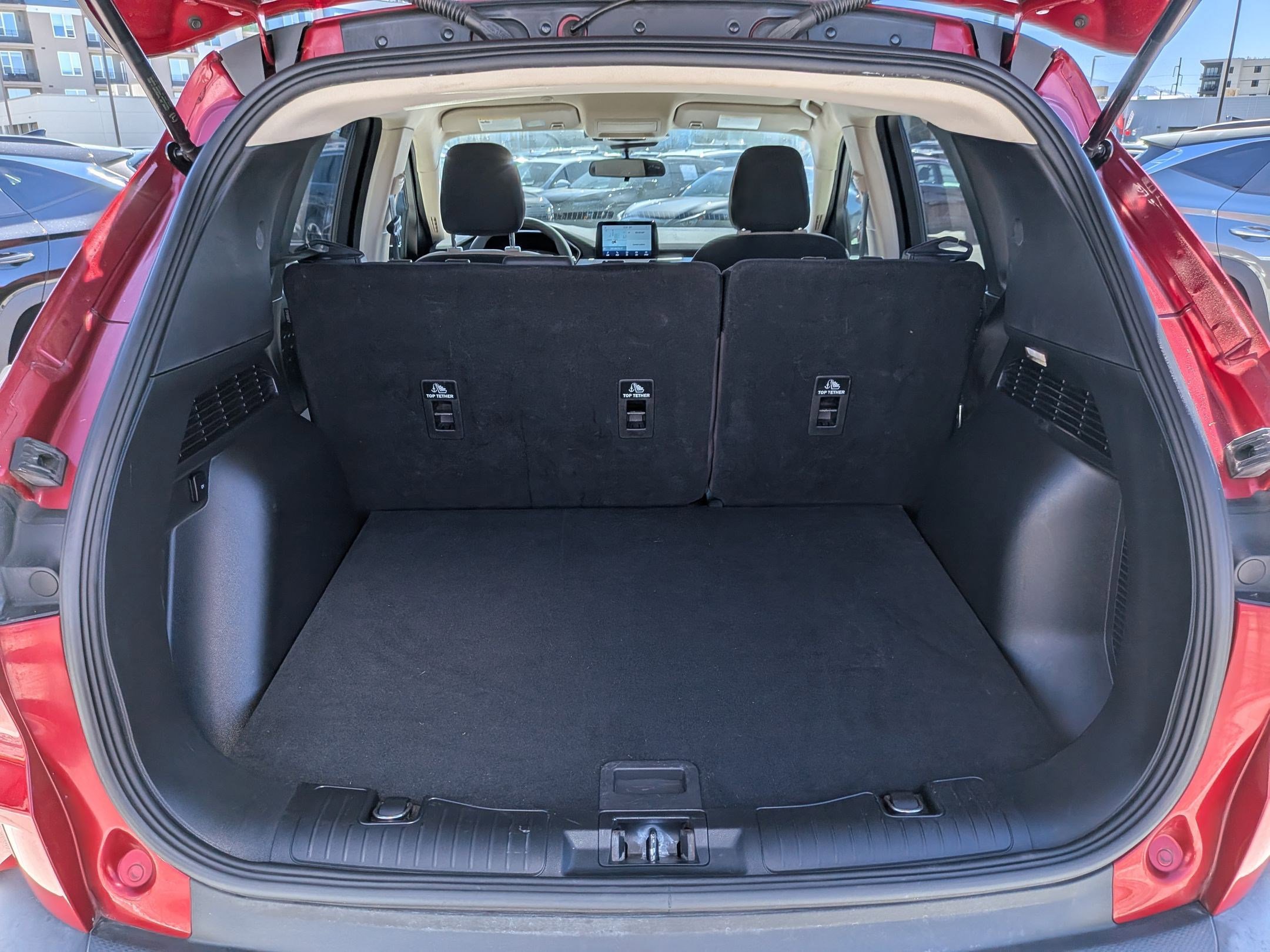 Used 2020 Ford Escape SE image 30