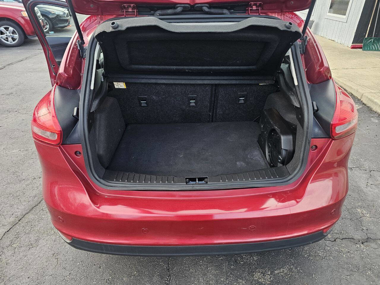 Used 2017 Ford Focus Titanium image 15