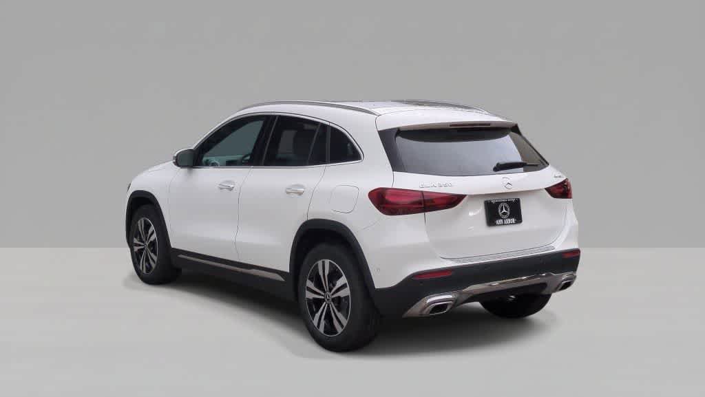 Used 2026 Mercedes-Benz GLA 250 4MATIC image 6
