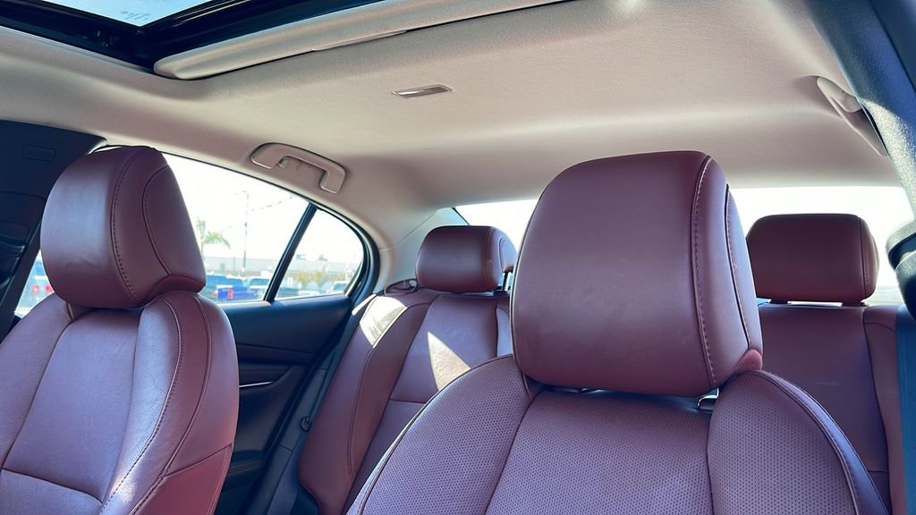 Used 2023 MAZDA MAZDA3 s image 12