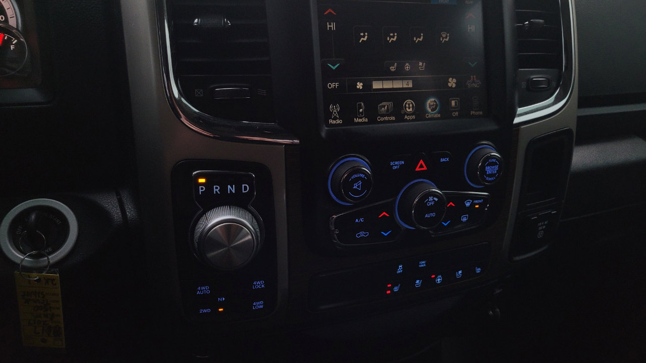 Used 2017 RAM 1500 Laramie image 21