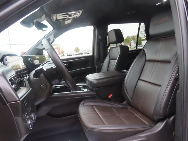 Used 2026 Chevrolet Tahoe High Country AWD/4WD image 19