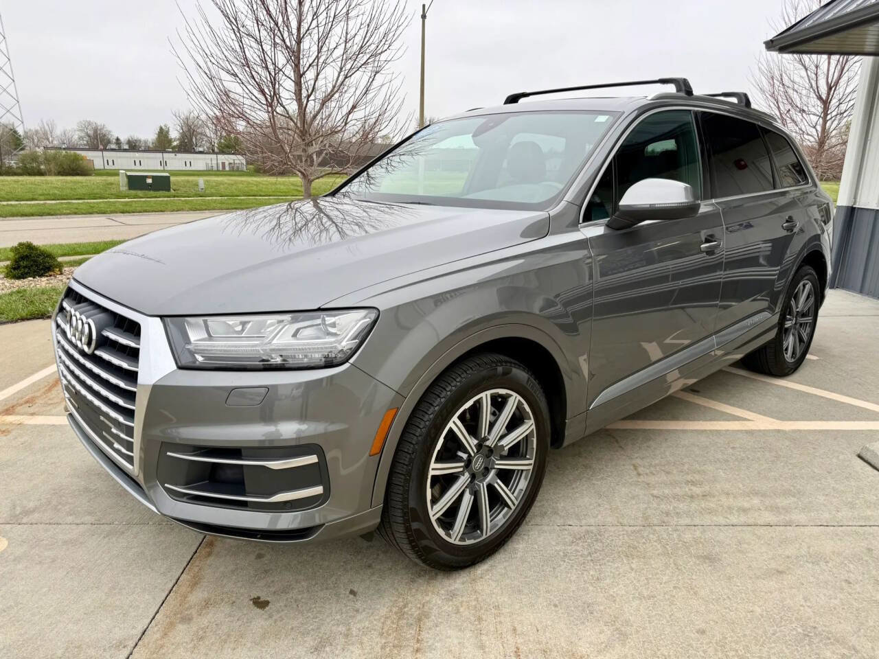 Used 2017 Audi Q7 3.0T Premium Plus image 4