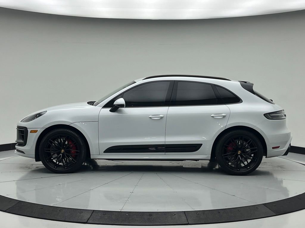 Used 2024 Porsche Macan GTS image 2