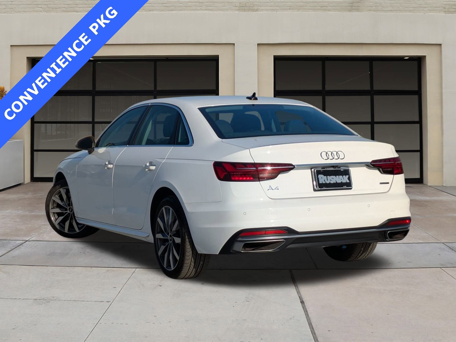 Used 2023 Audi A4 2.0T Premium w/ Convenience Package image 2