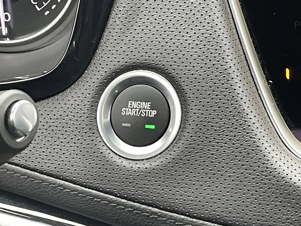 Certified 2025 Cadillac XT5 Premium Luxury image 34