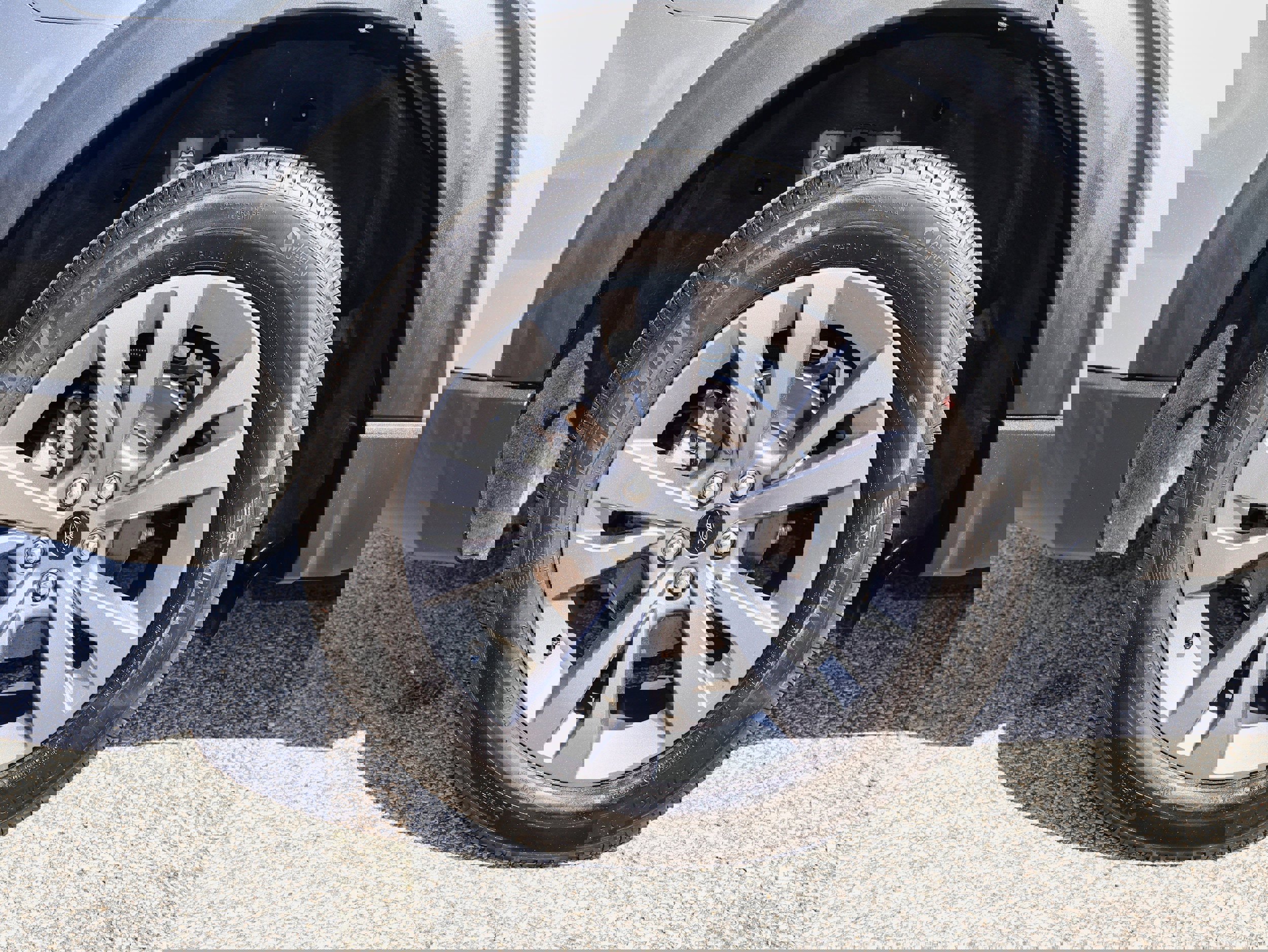 Used 2022 Ford Explorer XLT w/ Equipment Group 202A image 30