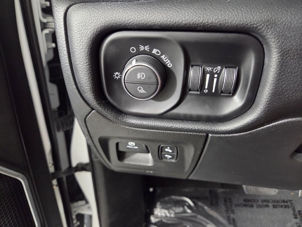 Used 2022 RAM 1500 Laramie AWD/4WD image 20