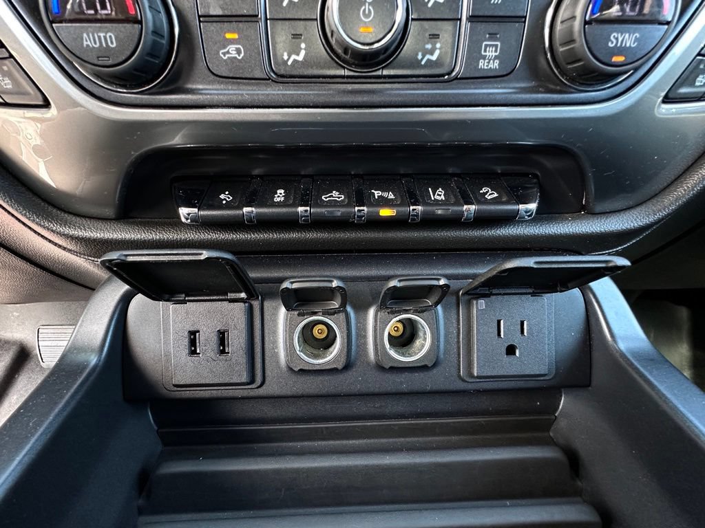 Certified 2017 Chevrolet Silverado 3500 LTZ AWD/4WD image 33