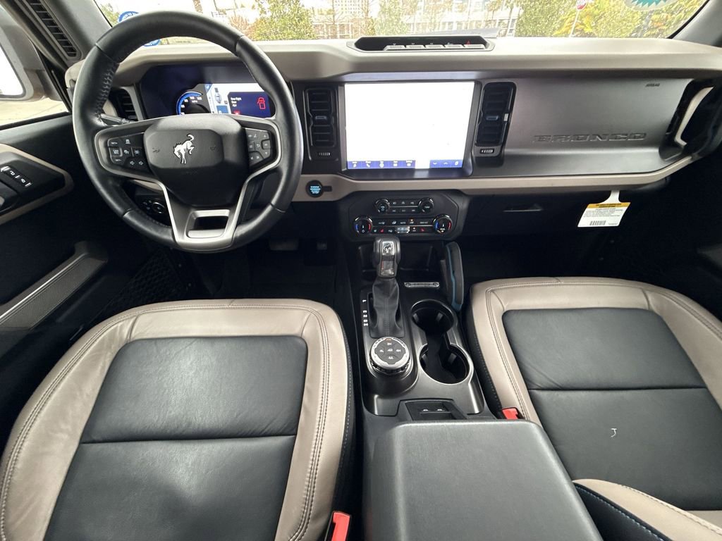 Used 2022 Ford Bronco Wildtrak image 19