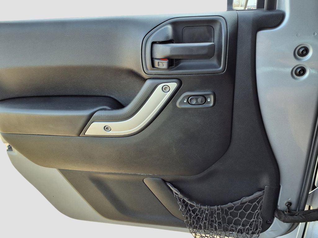 Used 2016 Jeep Wrangler Unlimited Sahara w/ Max Tow Package image 22