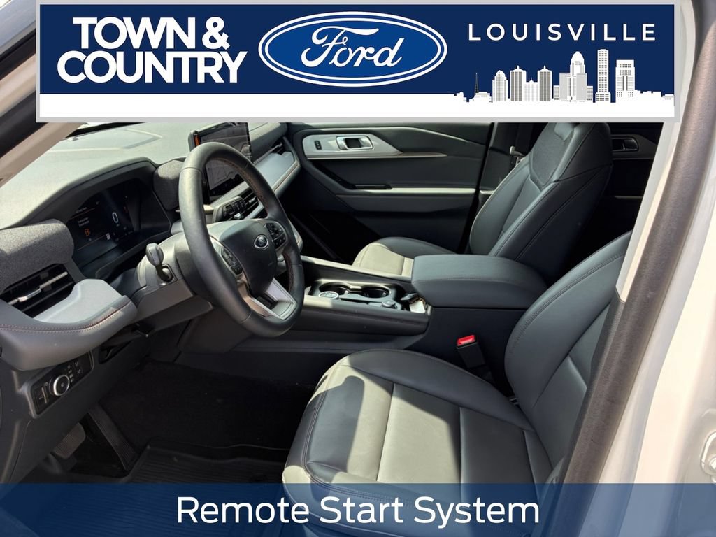 Used 2025 Ford Explorer Active w/ Active Comfort Package AWD/4WD image 13