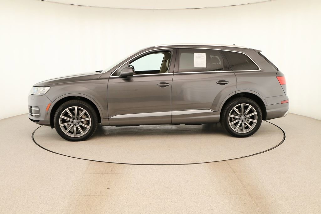 Used 2018 Audi Q7 3.0T Premium Plus w/ Premium Plus Package AWD/4WD image 2