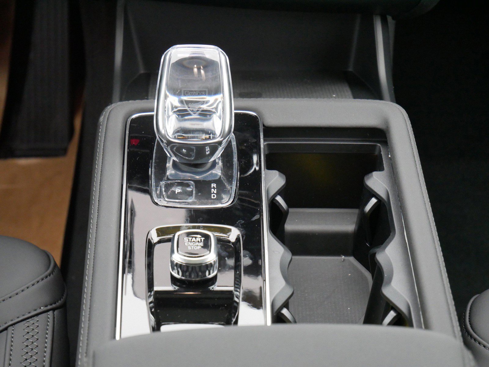 New 2026 Volvo XC90 B6 Plus w/ Protection Package Premier AWD/4WD image 9