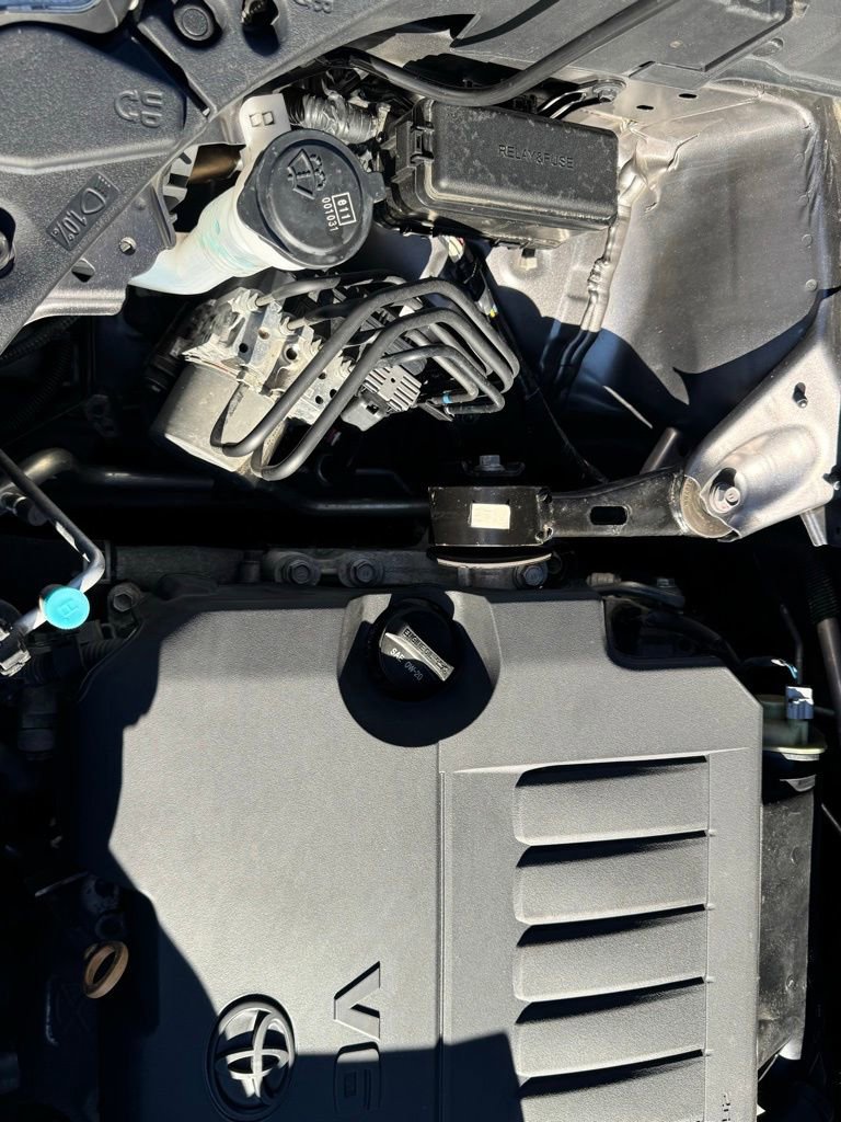 Used 2016 Toyota Highlander XLE image 36