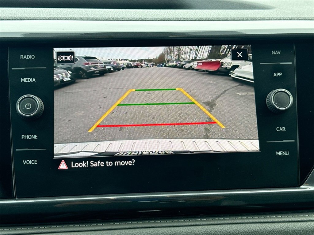 Used 2022 Volkswagen Taos SEL image 23