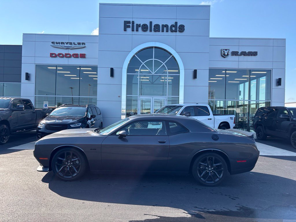 Used 2023 Dodge Challenger R/T w/ Blacktop Package RWD image 2