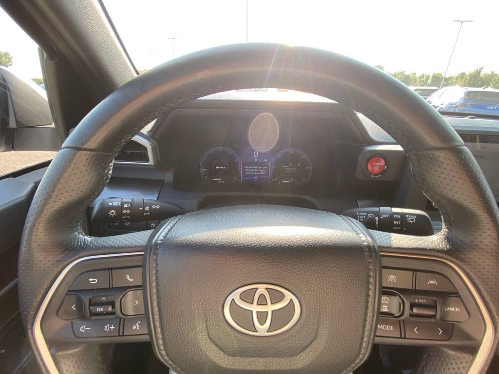 Used 2025 Toyota 4Runner TRD Sport AWD/4WD image 13