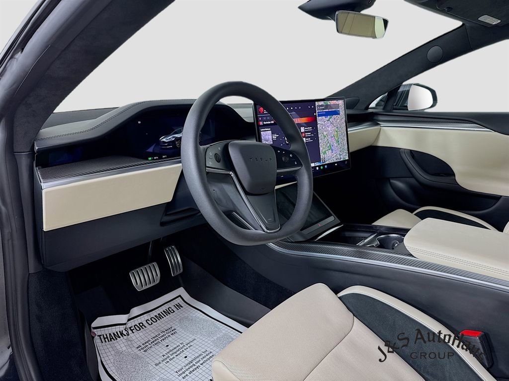 Used 2025 Tesla Model S Plaid image 9