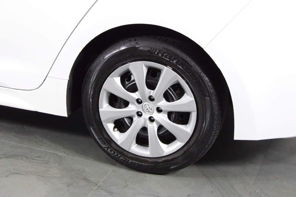 Used 2024 Toyota Corolla LE FWD image 14