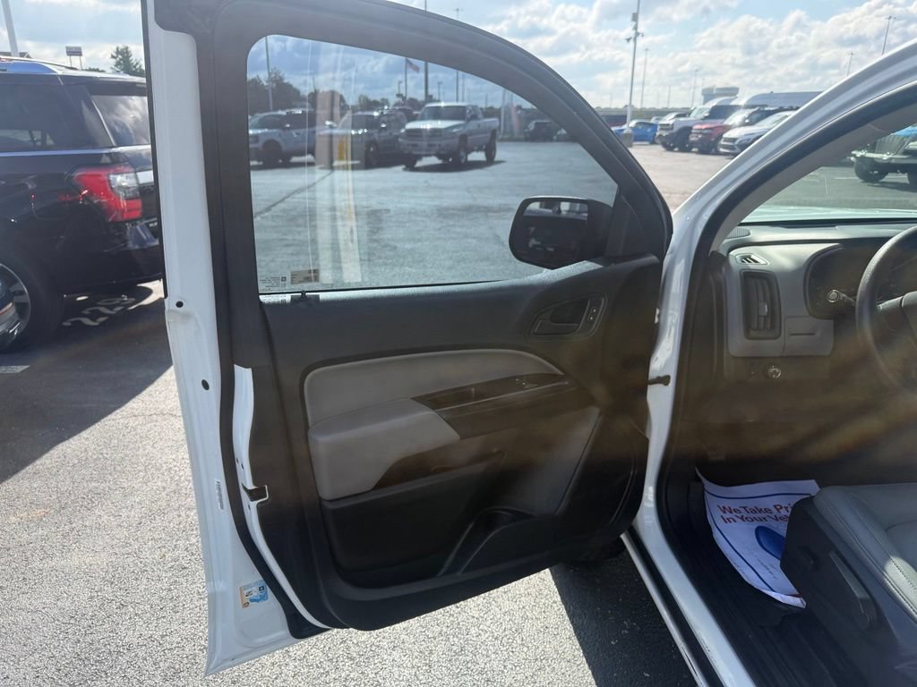 Used 2019 Chevrolet Colorado W/T RWD image 15
