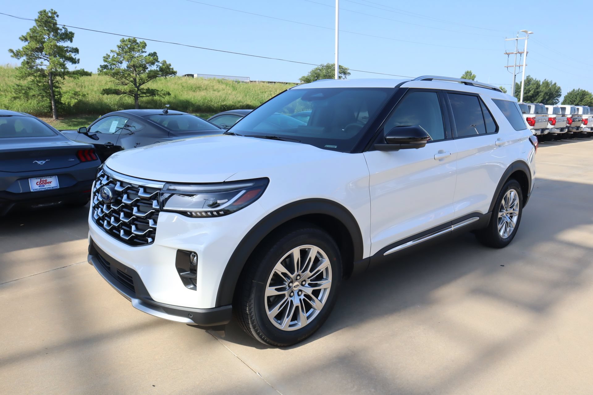 New 2026 Ford Explorer Platinum RWD image 11