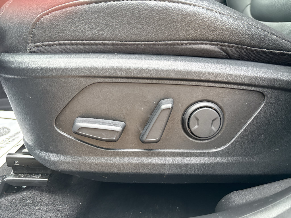Used 2026 Hyundai Santa Cruz SEL FWD image 11